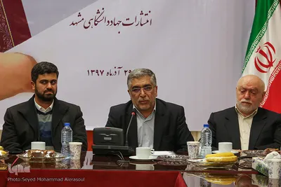 رونمایی از ترجمه ادبی قرآن در مشهد