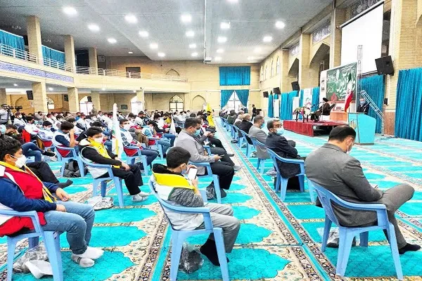 تلاش دشمنان برای القای روحیه بی‌تفاوتی بین دانش‌آموزان