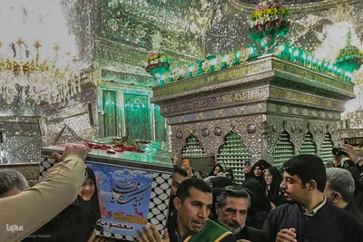 مراسم وداع با پیکر شهید معصومه کرباسی در حرم شاهچراغ