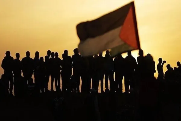اقامه نماز جمعه در مرز غزه در مخالفت با «معامله قرن»