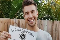 Tanınmış almaniyalı vlogger Kristian Betzmann İslam dinini qəbul etdi