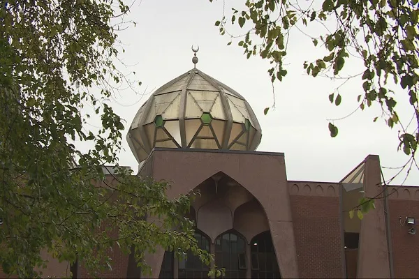 Muslim Leaders in Glasgow Say They ‘Are Not Going Anywhere’ After Mosque Vandalism