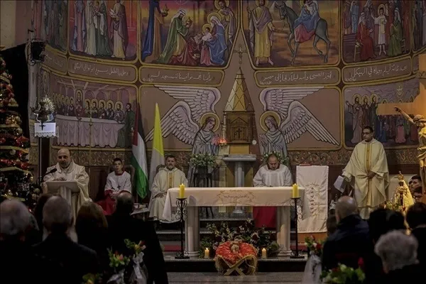 Eglises silencieuses et chagrin profond des chrétiens lors du troisième Noël de guerre à Gaza