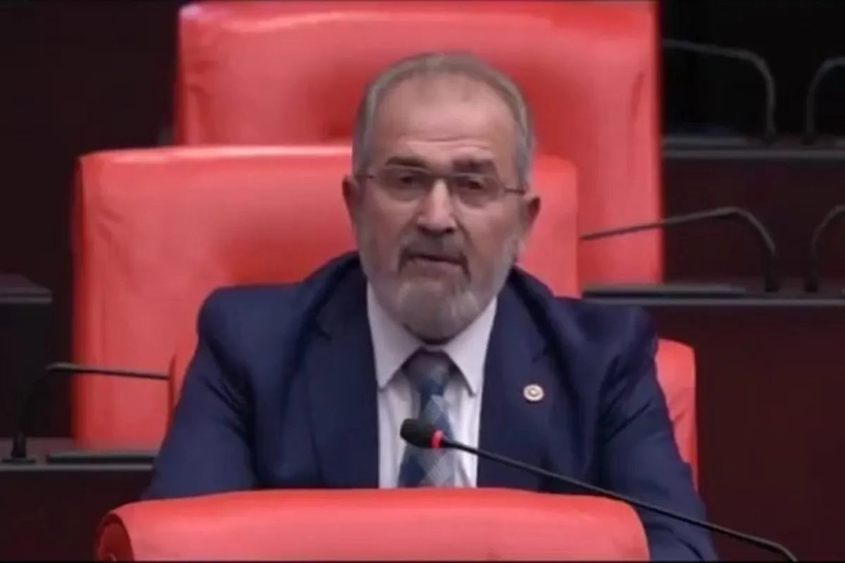 Mbunge wa Uturuki asoma Qur'ani kupongeza Operesheni ya 'Ahadi ya Kweli' ya Iran dhidi ya Israel