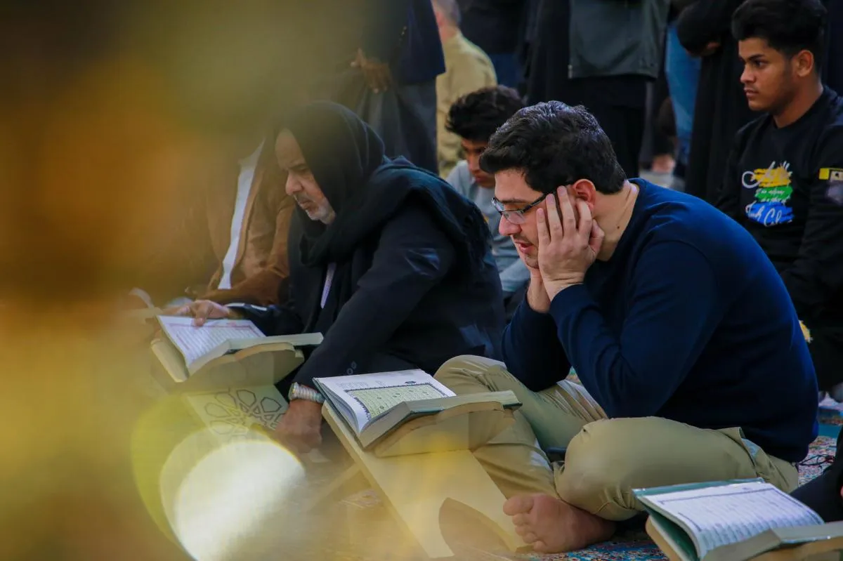 Pilgrims in Karbala Receive Training on Correct Quran Reading (+Photos)