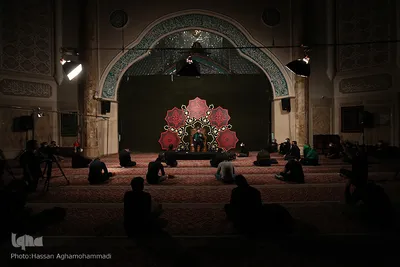 Muslime begehen die Nacht der Bestimmung auf dem Palästina-Platz