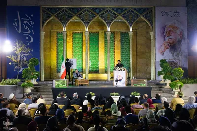 شب شعر استاد فرشچیان در اصفهان