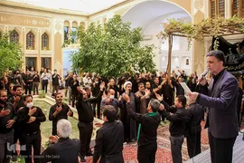 حسینیه ایران؛ مجلس روضه امام حسین(ع) در بیت شهید صدوقی‎‎