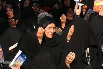 مراسم قرائت دعای روز عرفه در اراک