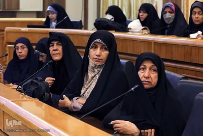 نشست جامعه قرآنی استان فارس با رئیس سازمان تبلیغات اسلامی کشور