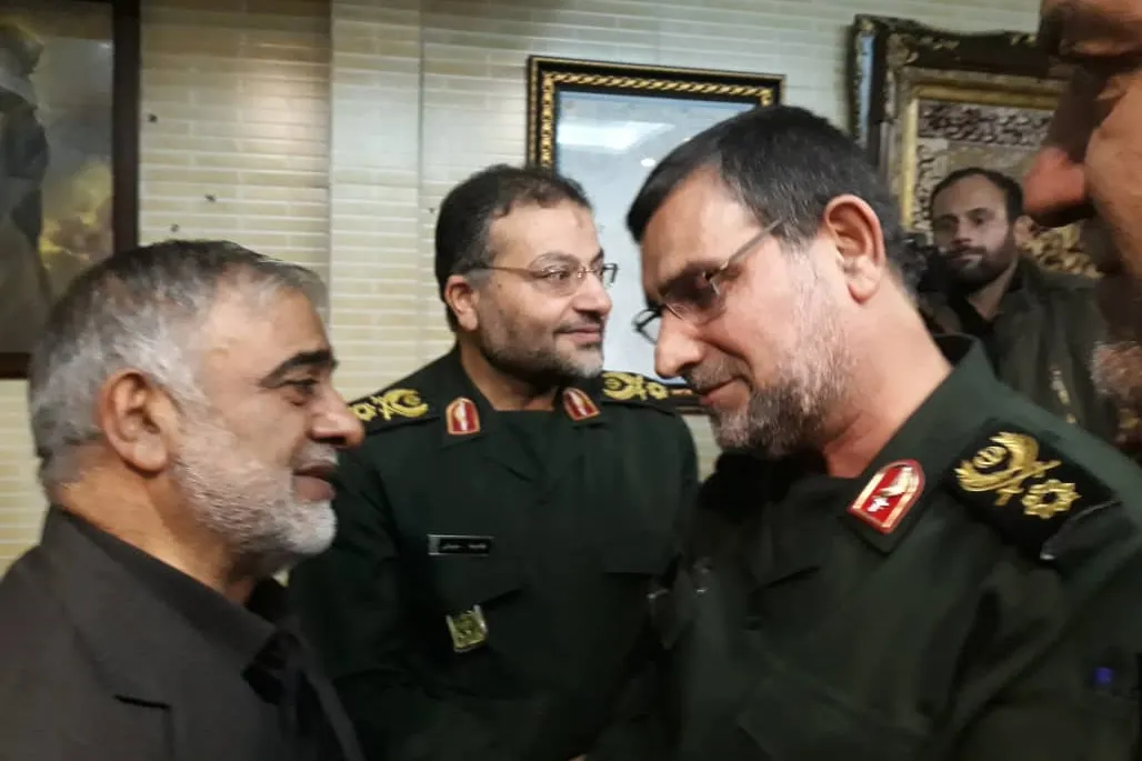 حضور سردار تنگسیری و سردار سلیمانی در منزل شهید «حاج قاسم»