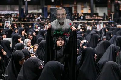 آخرین دیدار خانواده‌های معظم شهدا با رهبر شهید انقلاب