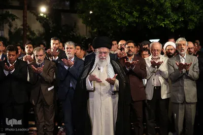 دیدار جمعی از شاعران و اهالی فرهنگ و ادب با رهبر انقلاب