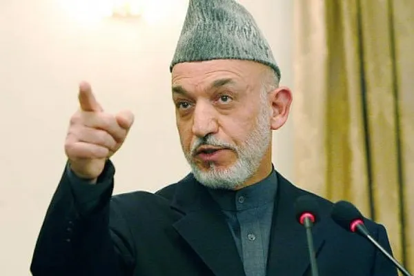 حامد کرزی: د نجونو پر مخ د ښوونځیو او پوهنتونونو د دروازو پرانیستل د خپلواکۍ اصلي معنا ده