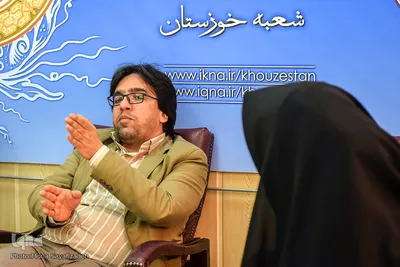 نشست «جریان شناسی ادبیات داستانی انقلاب اسلامی» در تحریریه خبرگزاری قرآن خوزستان