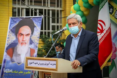 مرسم نواختن زنگ قرآن دانش آموزان پایه اول  خوزستانی در دبستان آیت‌الله بهبهانی اهواز