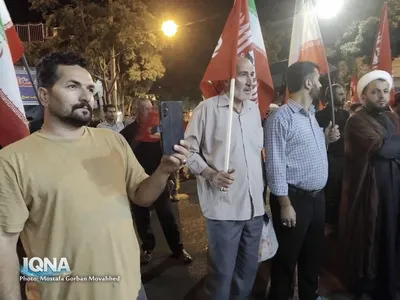 باران هم حریف تجمع مردم اهر در حمایت از مدافعان وطن و بیعت با رهبری
