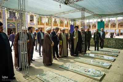 زیارت ستاد بزرگداشت دهه كرامت کشور از حرم مطهر شاهچراغ(ع)