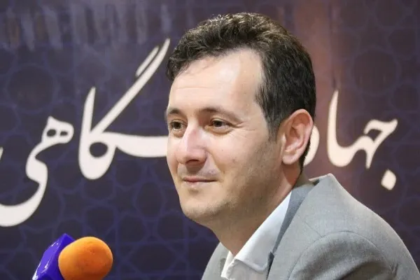 محفل انس با قرآن در ۸ نقطه از مراوه‌تپه برپا شد