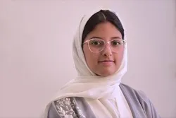 12 yaşlı müsəlman qız dünyanın ən gənc yazıçısı oldu