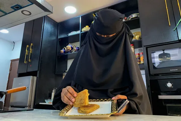 سرآشپز محبوب و شکستن کلیشه‌ها ضد زن مسلمان + فیلم