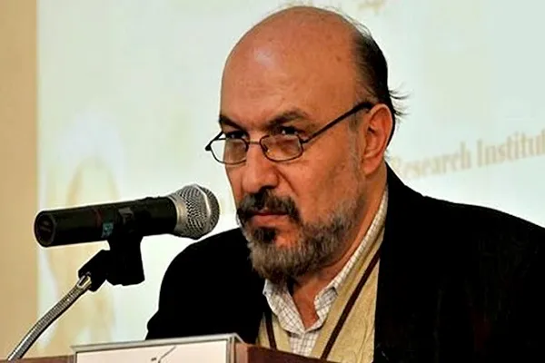 فلسفه‌ورزی با به‌کارگیری عقلانیت ممکن می‌شود، نه با تمجید از عقل