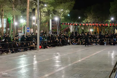 عزاداری شب هشتم محرم در گلستان شهدای اصفهان