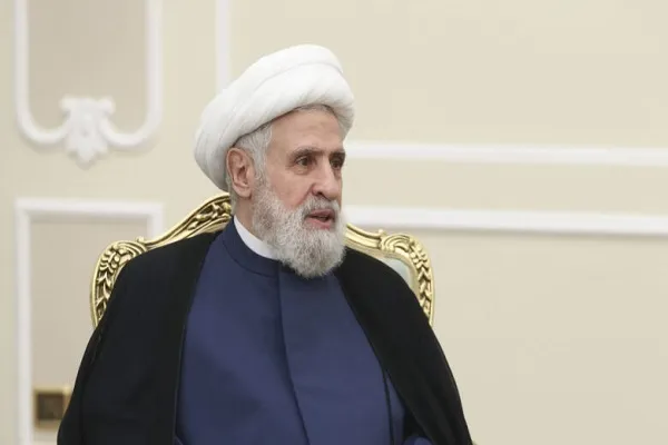 تأکید شیخ نعیم قاسم بر روابط برادرانه ملت‌های لبنان و ایران