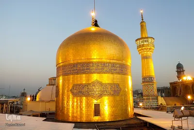 مراسم تعویض پرچم گنبد مطهر حرم امام رضا(علیه‌السلام)