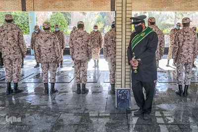 غبارروبی و عطرافشانی گلزار شهدای گمنام شیراز