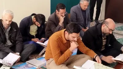 کرسی تلاوت قرآن کریم دانش آموزی در ملایر