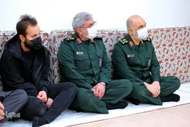 دیدار خانواده و اعضای ستاد بزرگداشت سردار سلیمانی