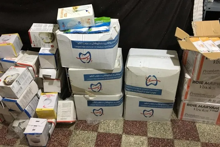 كشف 36 هزار جفت دستكش دپو شده از یك خودرو در شیراز