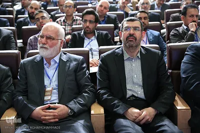 صادق واعظ زاده رئیس مرکز الگوی اسلامی ایرانی پیشرفت و هادی اکبرزاده، دبیر علمی ششمین کنفرانس الگوی اسلامی ایرانی پیشرفت 