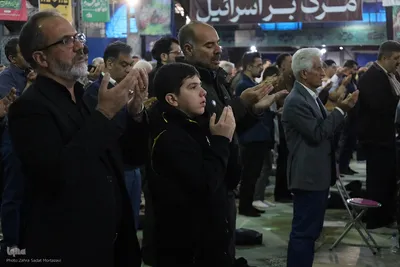 اقامه نماز عید فطر در مصلای اصفهان