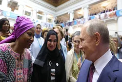 Putin ruft auf: „Gender-Klischees sollen weg“
