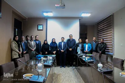 رونمایی از کتاب «نکات کاربردی و کنکوری شیمی و حاصلخیزی خاک» - اراک/عکاس:زهرا بهرامی