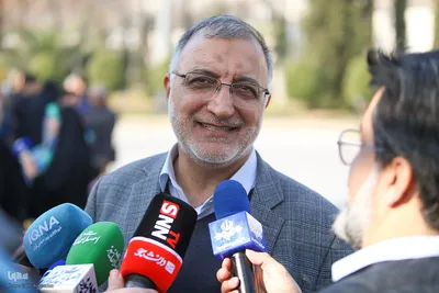 اعضای هیأت دولت در جمع خبرنگاران