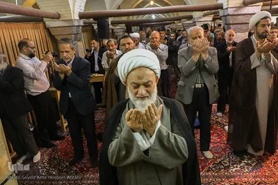 مراسم سحرگاه و اقامه نماز عید فطر در مسجد نو - اصفهان