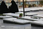 حال و هوای گلستان شهدای اصفهان در آخرین پنجشنبه سال