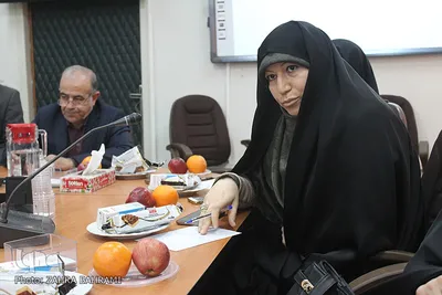نشست صمیمی پیشکسوتان و قرآنیان در اراک