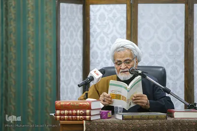 حجت‌الاسلام و المسلمین محمدجواد حجتی کرمانی از شاگردان علامه طباطبایی