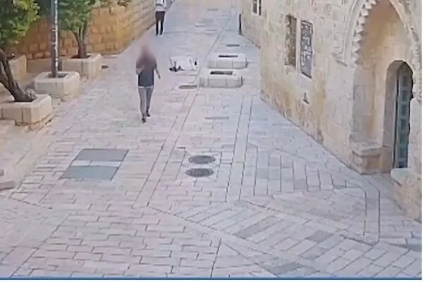 Viongozi wa Kikristo wamkemea Muisraeli aliyemshambulia  mtawa Mkrusto katika mji wa al-Quds