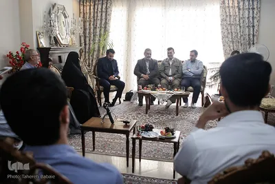 دیدار نمایندگان جامعه قرآنی با خانواده شهید قرآنی «شهید سعید فرشچی»
