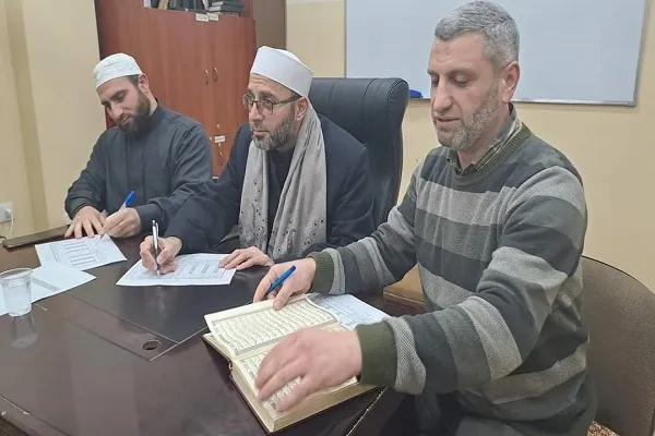 لبنان: دار القرآن للحفظ والتلاوة تكرّم حافظاً جديداً في طرابلس