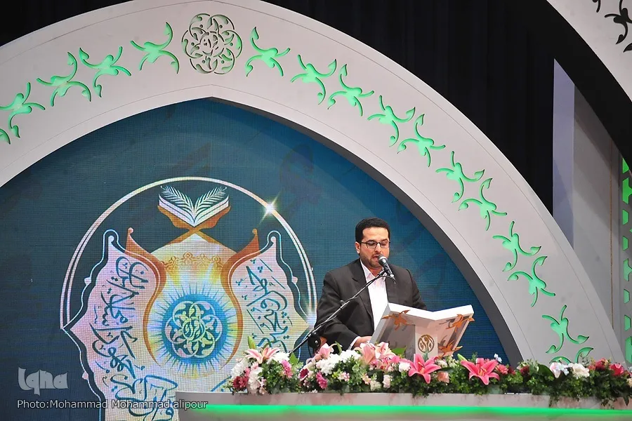 خط و نشان قاریان مشهد و کرمانشاه برای رقبا؛ آیا رتبه‌ اول از قاریان روز دوم است؟ + فیلم