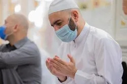 মহানবী (সা.)এর পবিত্র মাযারে জিয়ারতকারীদের উপস্থিত + ছবি