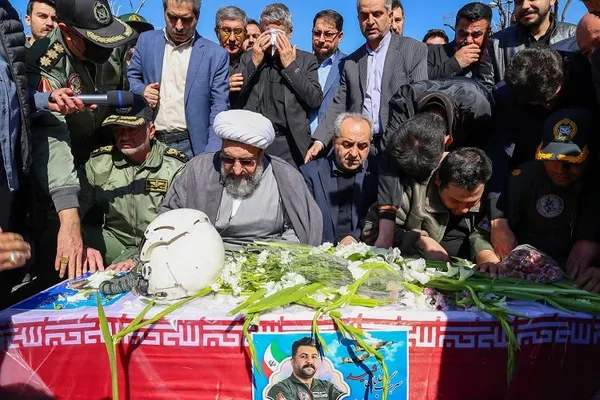 تشییع پیکر شهید خلبان«مهدی فیروزمند» در تبریز