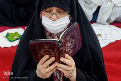 نماز عید سعید فطر در امام‌زاده پنج‌تن لویزان