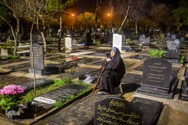آغاز سال نو در کنار شهدا و درگذشتکان
